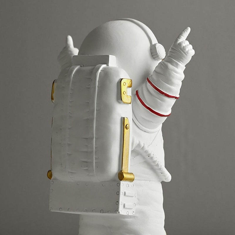 Estatueta Decorativa de Astronauta O Universo é Nosso